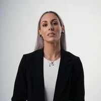 Dr. Ana RE